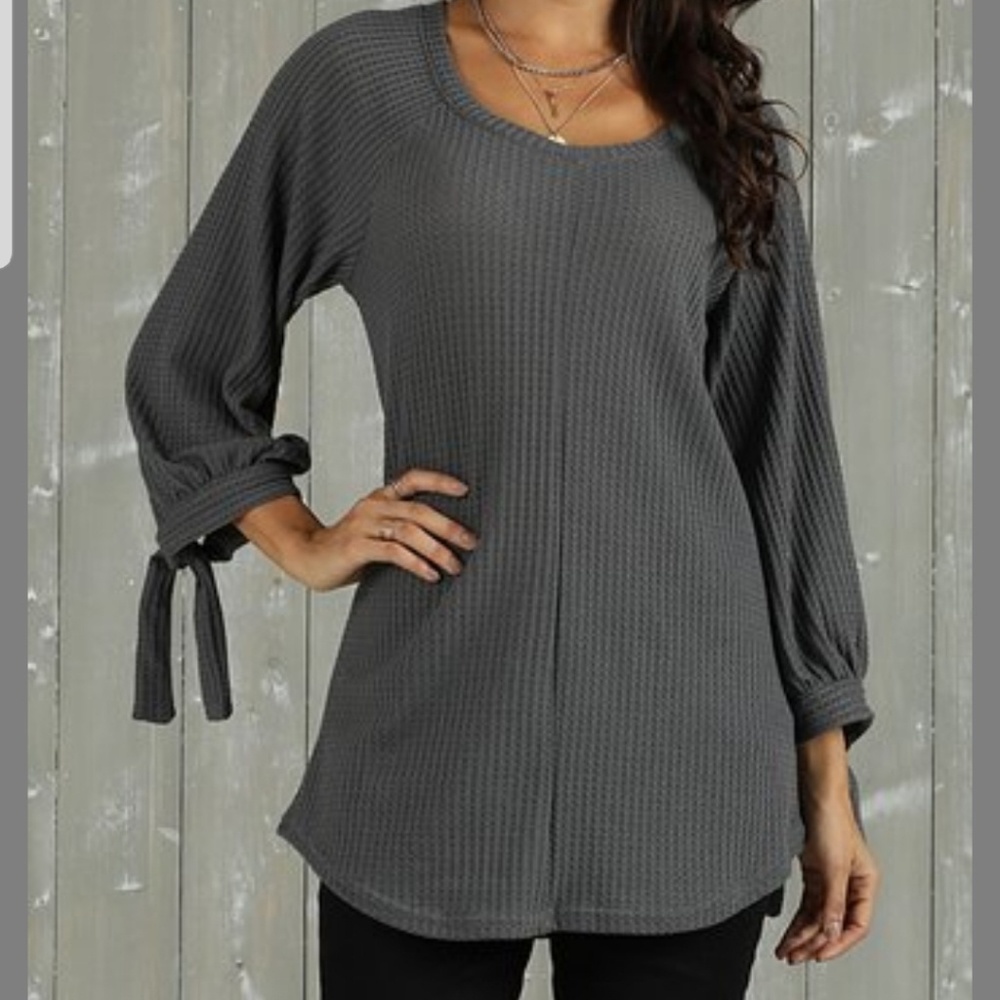 Gray Tunic type Top size Small